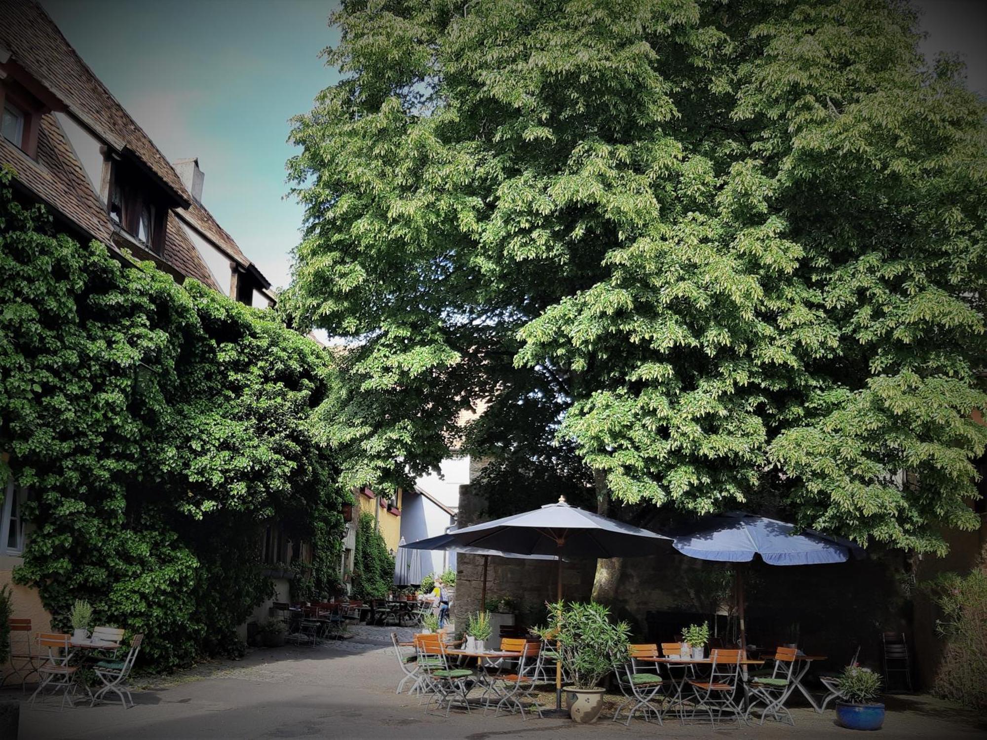 Altfraenkische Weinstube Rothenburg ob der Tauber Exterior foto